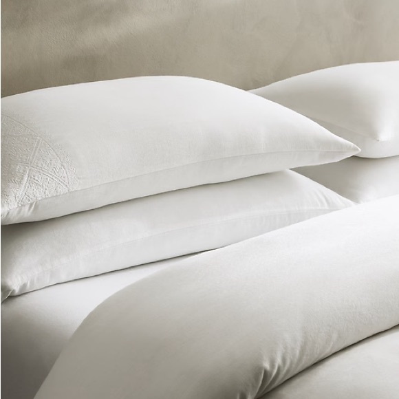 Banana Republic Heirloom Embroidery Duvet Cover White Queen Size Duvet Set - Picture 2 of 3